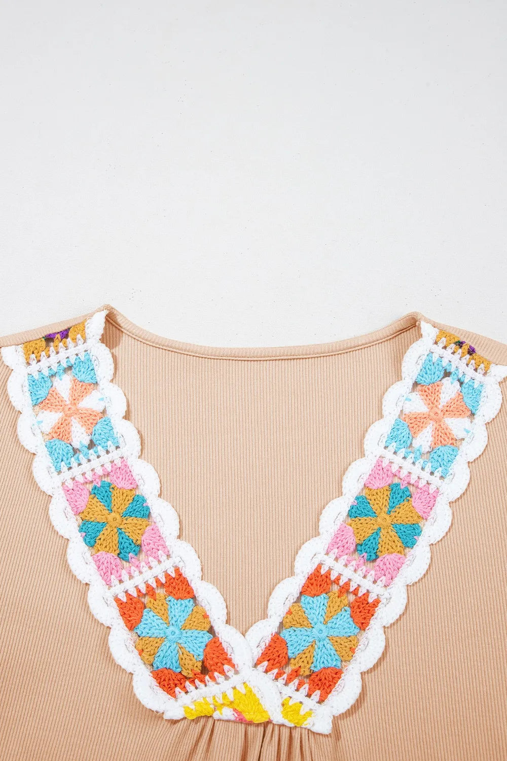 Floral Crochet V Neck Short Sleeve Blouse 63c038b3-1120-4c08-be31-81ea2b83f087-Max-Origin