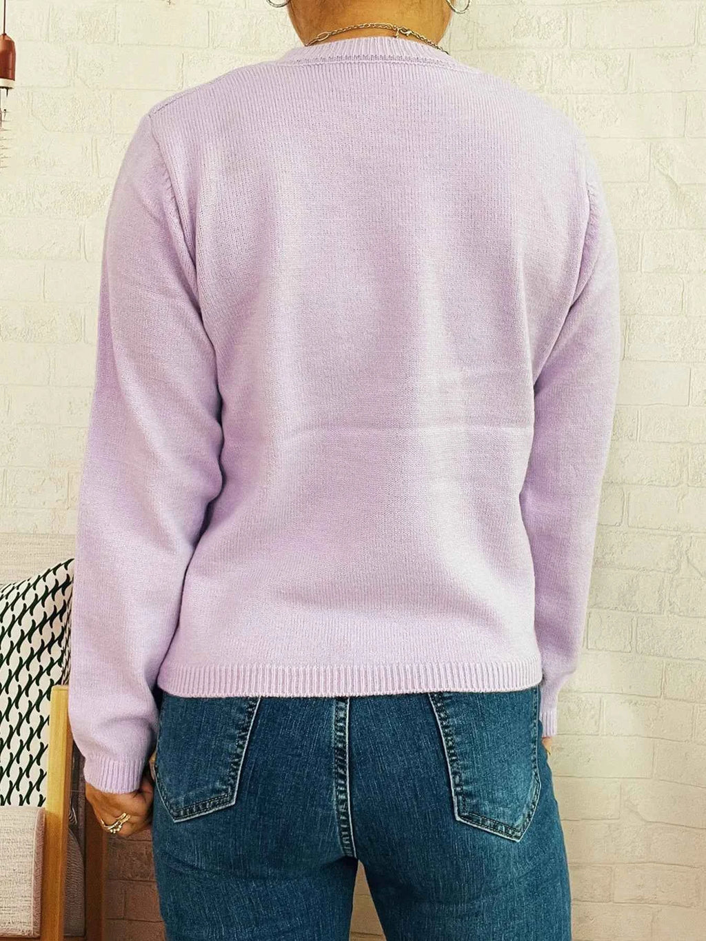 Flower Contrast Round Neck Sweater 63df50858d514c5b8f2cca3faba94f28-Max-Origin