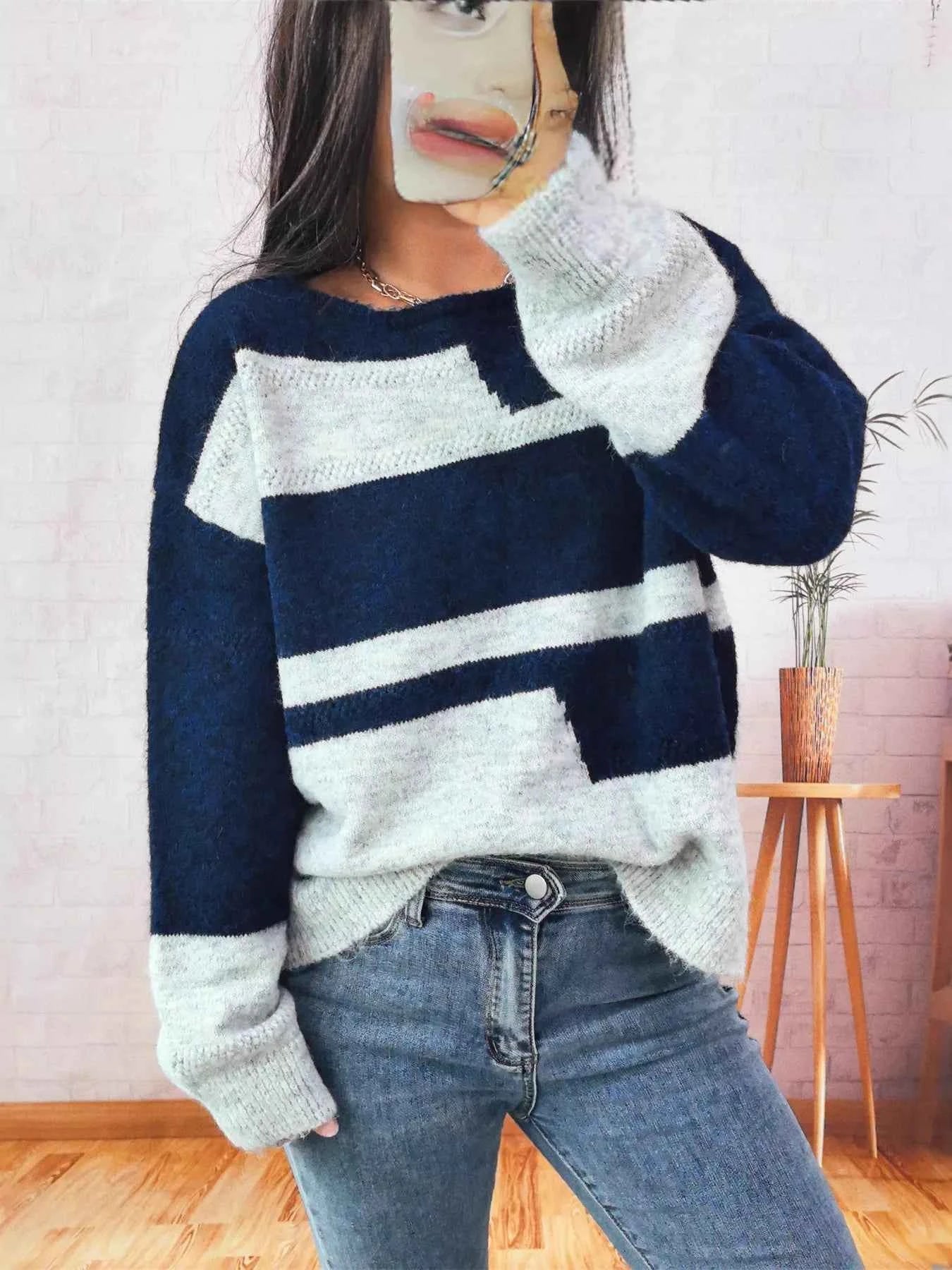 Color Block Round Neck Sweater Navy One Size 63f098ce5399457cb02fcb232cce927b-Max-Origin