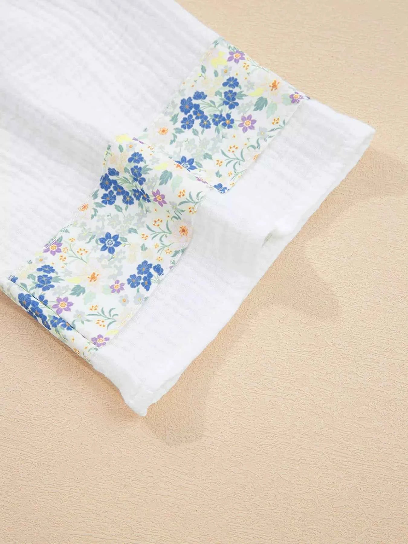 Floral Print Henley Button 3/4 Sleeve Blouse 643fc07b5006418fa38ffd38567d0c1d-Max-Origin
