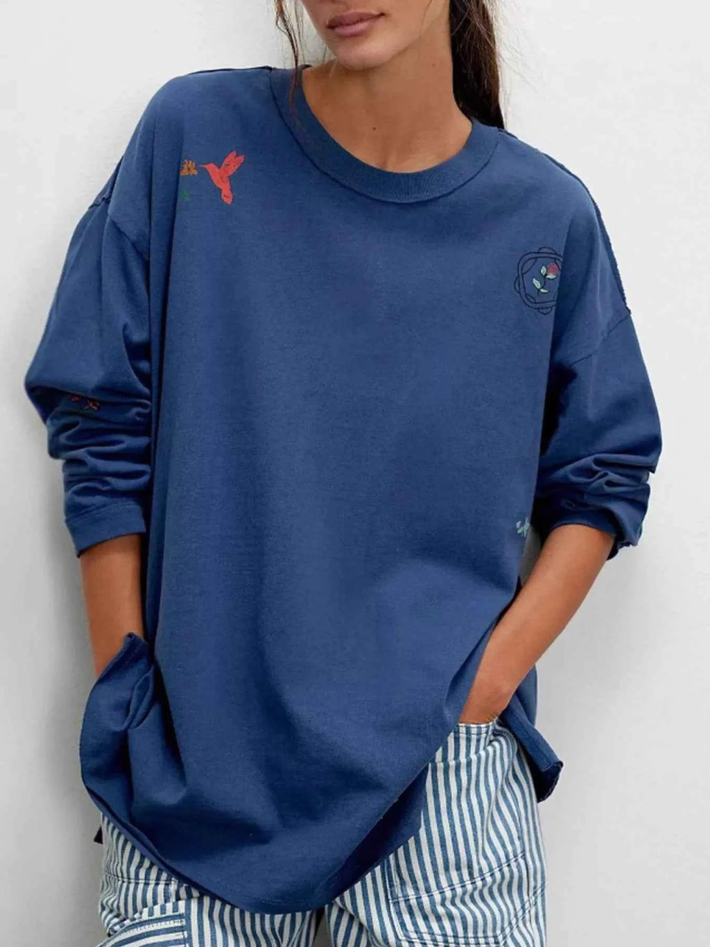 Embroidered Crew Neck Long Sleeve Sweatshirt Blue 64ed4a1d-2adc-452f-8033-88814f4b529e-Max-Origin