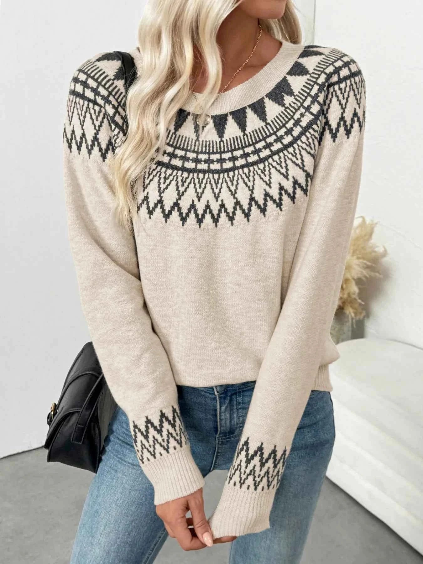 Nordic Fair Isle Pattern Round Neck Sweater 6581cb19728a4b1f9326e3fda0acc86e-Max-Origin