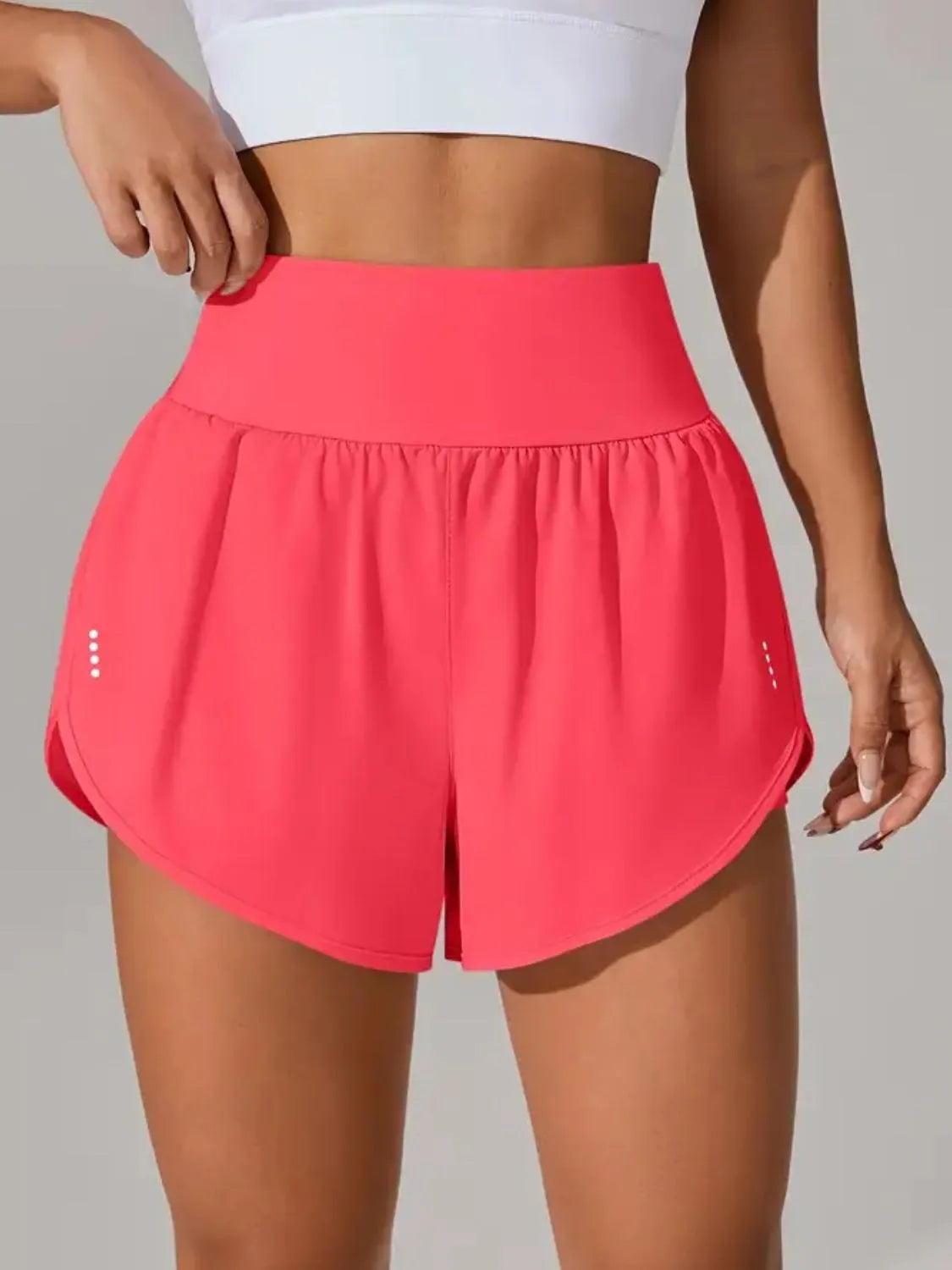 Pocketed High Waist Active Shorts 65aa400b-a084-4396-a479-eb50039ea08e-Max-Origin