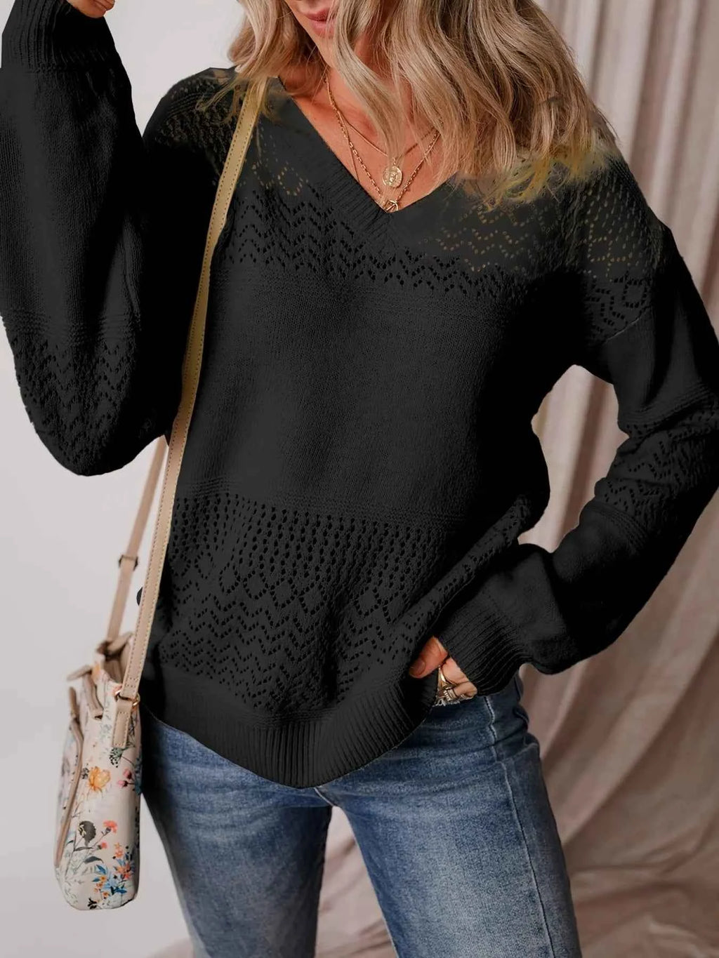 Eyelet Deatil V-Neck Long Sleeve Sweater 65abc19c63074b5f937effc8058c3659-Max-Origin