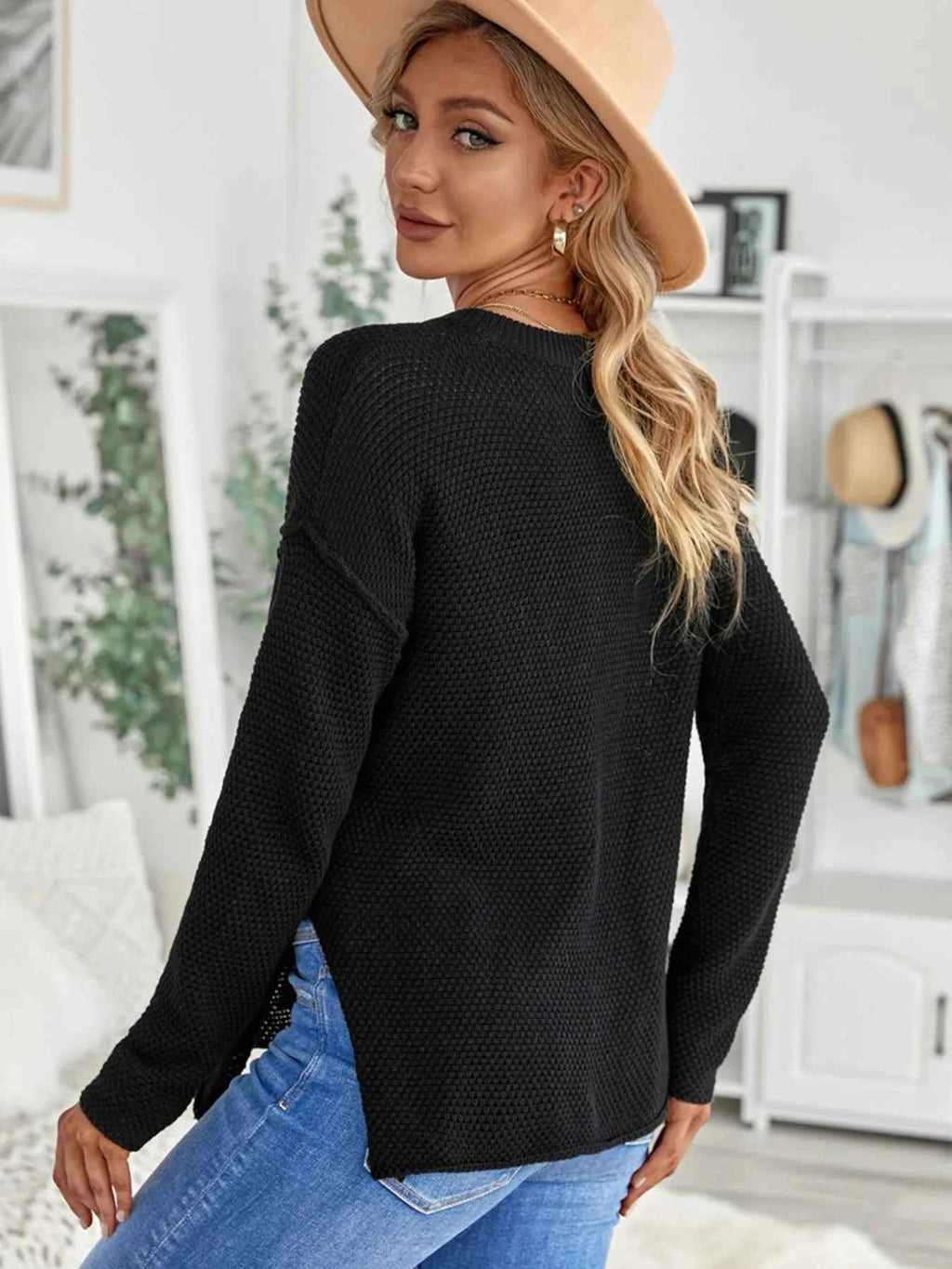 Button Detail Long Sleeve Knit Top 65cfc91386584032a6a6def41ee570dc-Max-Origin