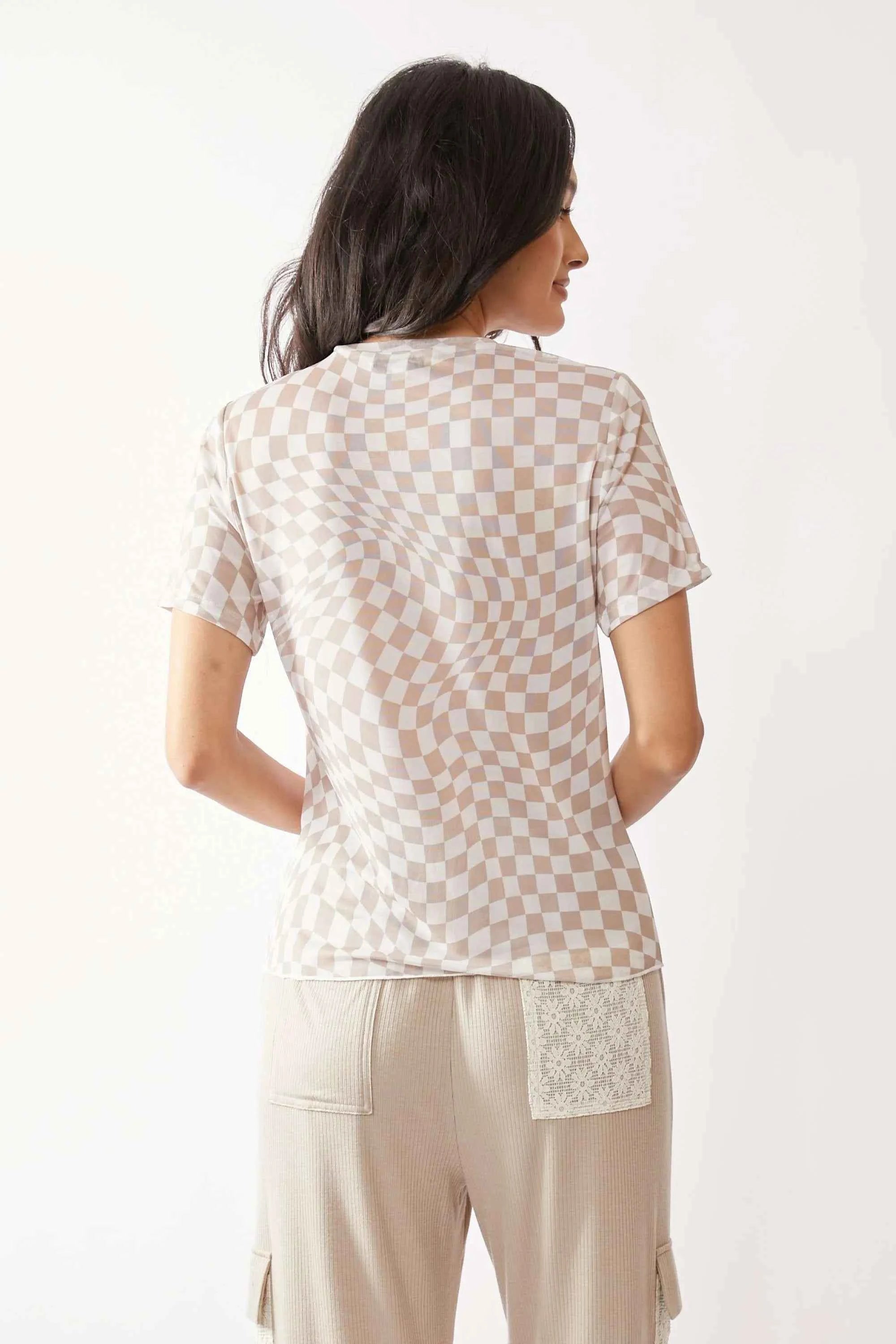 Davi & Dani Checker Board Printed Mesh Short Sleeve Top 65de29c605a44b98908ee38d3b537cc8-Max-Origin