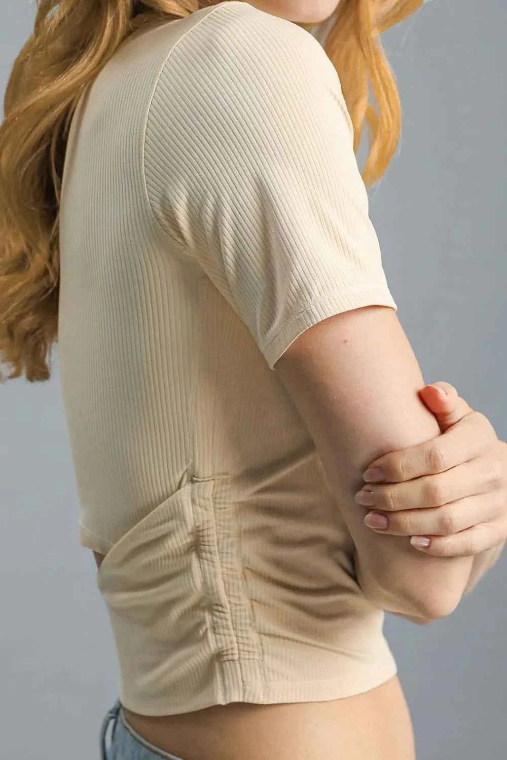 Umgee Ruched Round Neck Short Sleeve Crop T-Shirt 661ad42a-1333-4f7d-be3b-0180c96e706c-Max-Origin