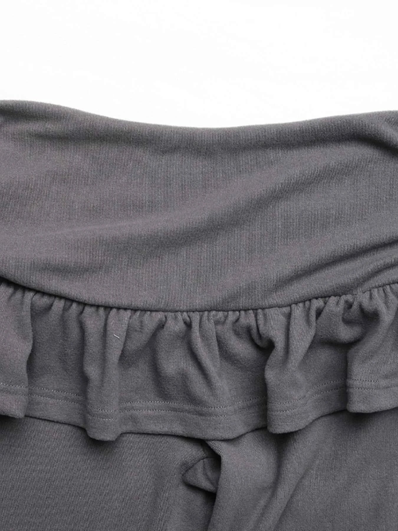 High-Waisted Ruffle Pants 66ec255b-a5fd-4c7c-92ad-52b5050386f1-Max-Origin