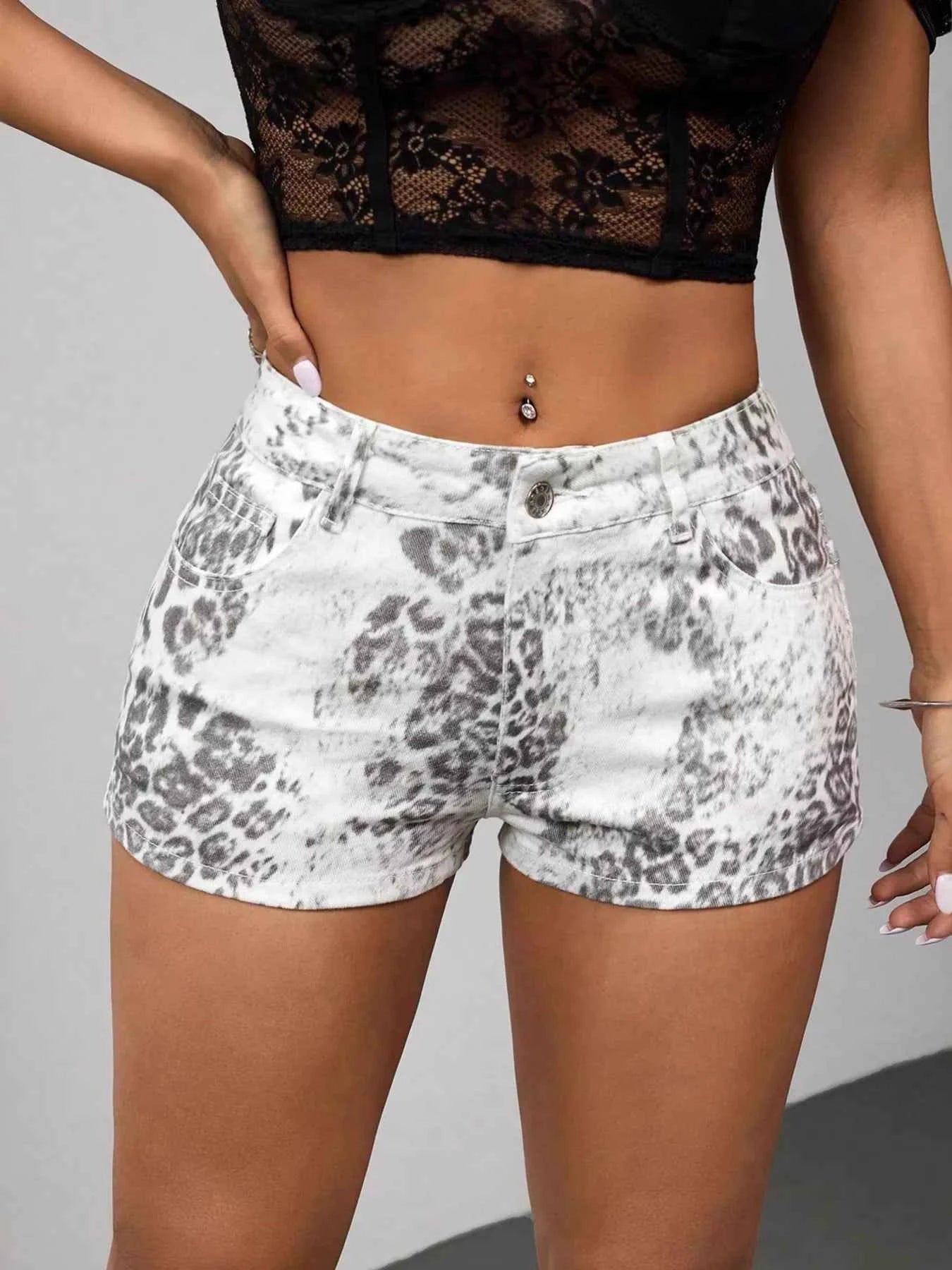 Leopard Print Denim Shorts 6769211a5d3f42e6b1638ae718d963fa-Max-Origin