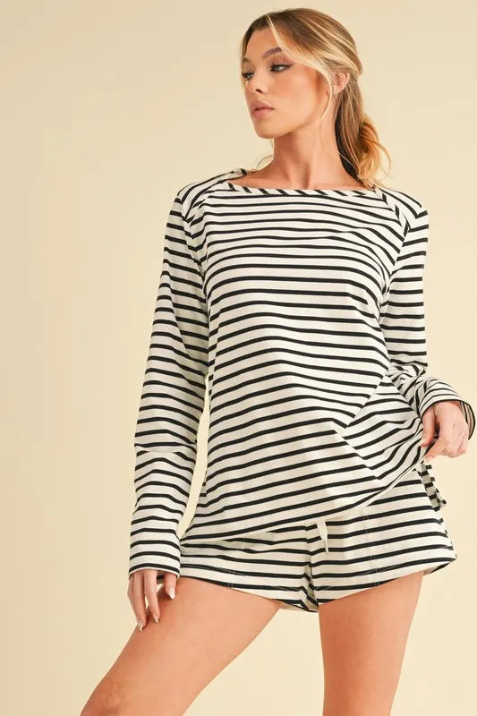 Aemi+Co Drawstring Contrast Striped Shorts 67a4bbd85a9a40179d6f0fd14c8b944c-Max-Origin