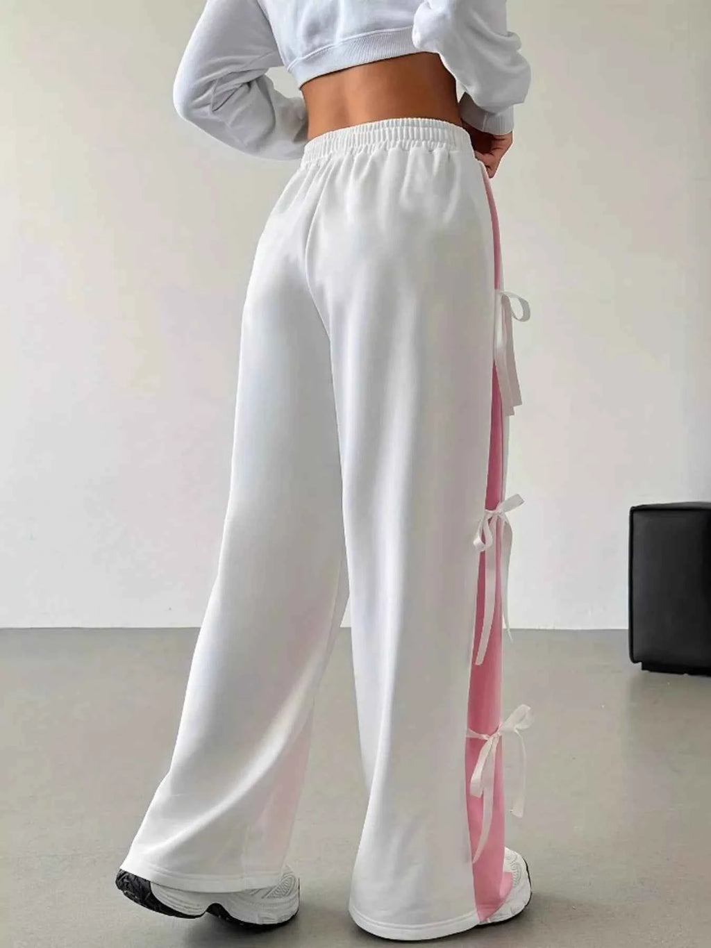 Side Tie Contrast Wide Leg Pants 67ff831ea48a4717a5784e7ebef36c4e-Max-Origin