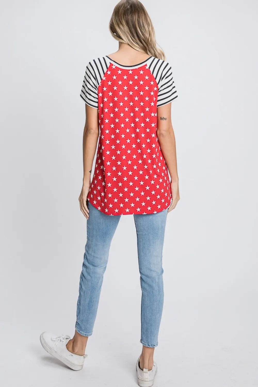 Heimish Full Size Star & Striped Round Neck Short Sleeve T-Shirt Plus Size 6868ddb8-fd4a-4a67-a632-35bf410298df-Max