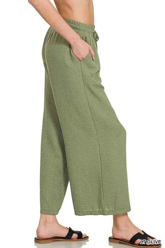 Zenana Woven Crepe Elastic Band Waist Cropped Pants 68b9a566-a026-4555-acb6-ad7e601a980c-Max-Origin