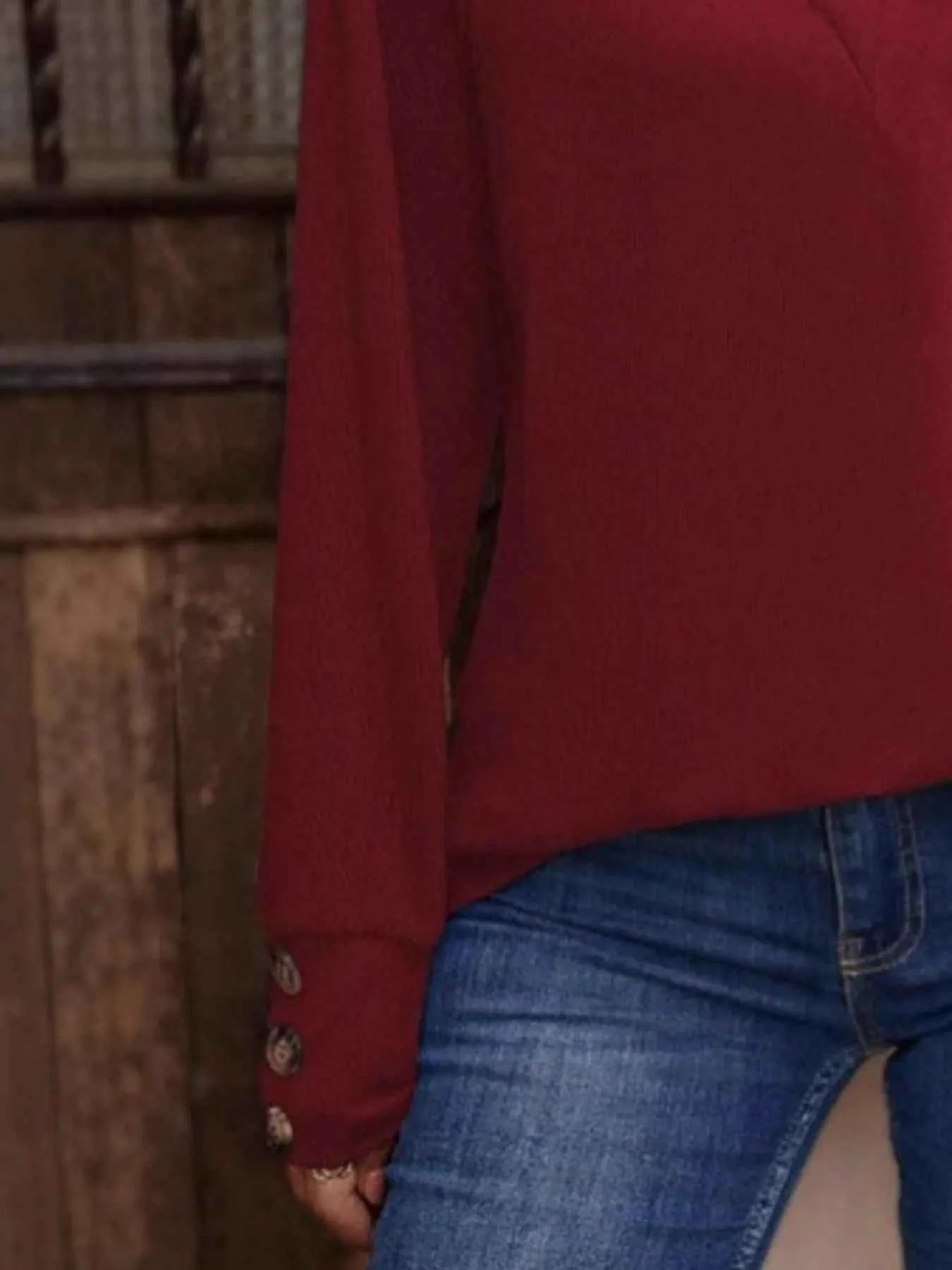 V-Neck Long Sleeve T-Shirt 68c9db16-e1bb-4495-89e0-f5d2d91ecd83-Max-Origin