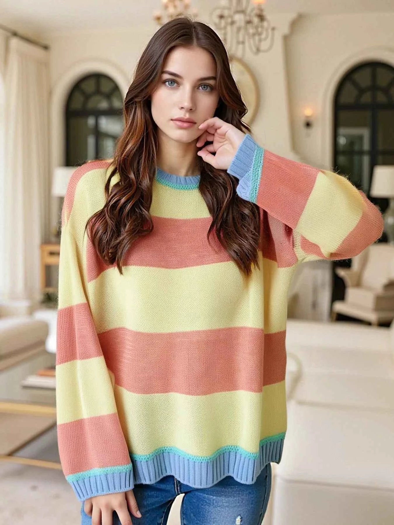 Color Block Round Neck Sweater 69fdb08e-d322-4c6d-98a9-6ef4e38659a1-Max-Origin