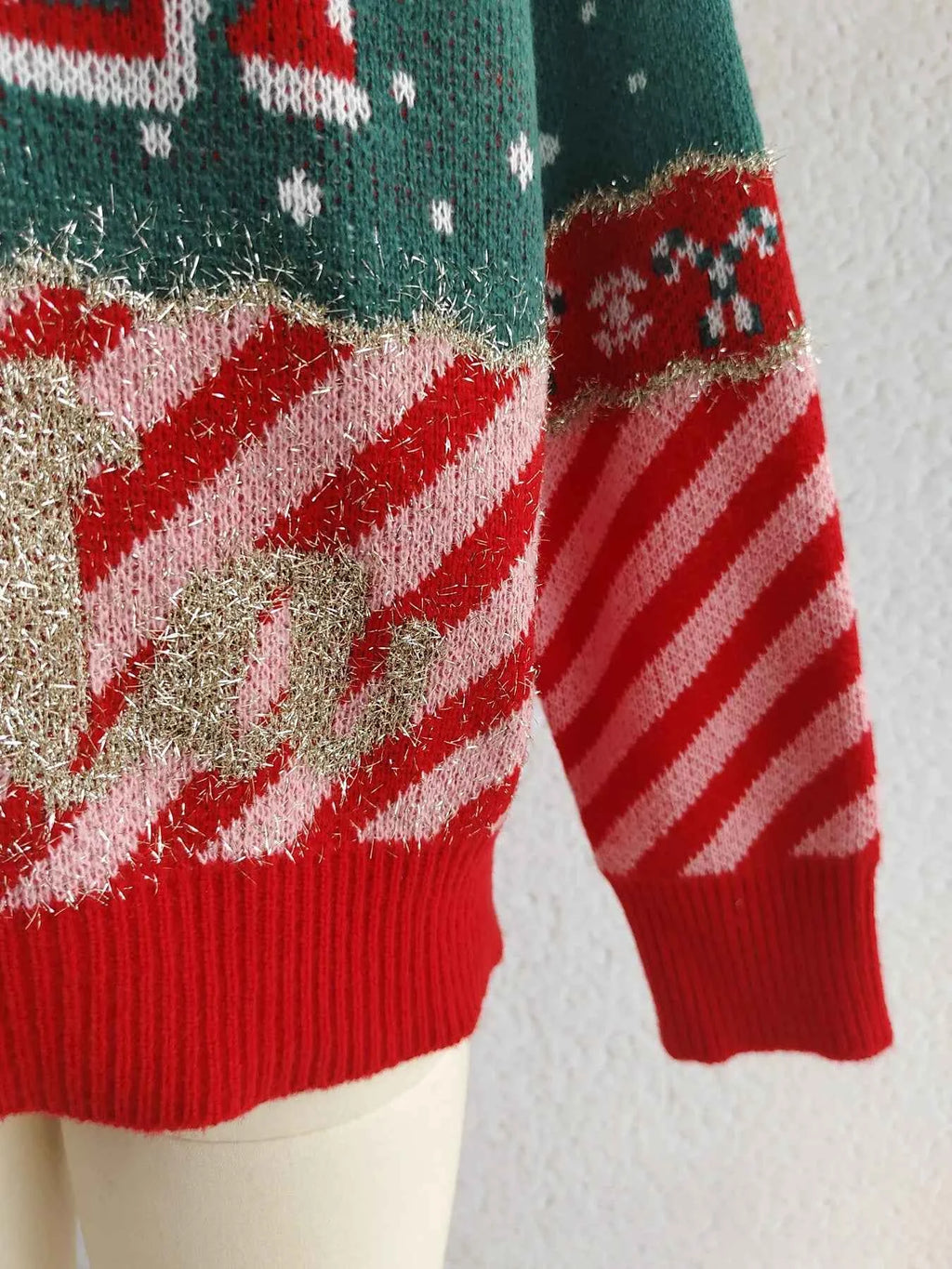 Christmas Letter Round Neck Long Sleeve Sweater 6a763b476f5b4525bb7a80c160010010-Max-Origin