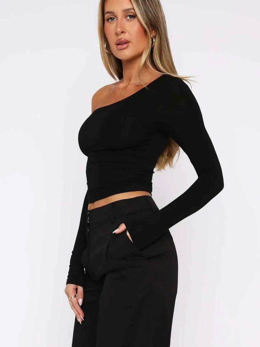 One Shoulder Long Sleeve Crop T-Shirt 6a870644a8eb403cabdec04fa462bd83-Max-Origin