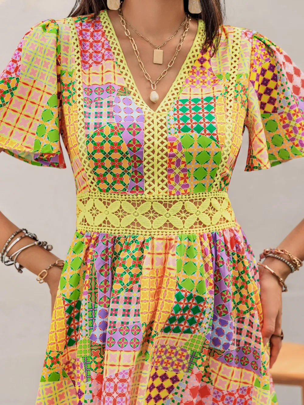 Crochet Trim Printed V-Neck Short Sleeve Mini Dress 6c001180-104a-4b2b-b6e1-3d055952d5f2-Max