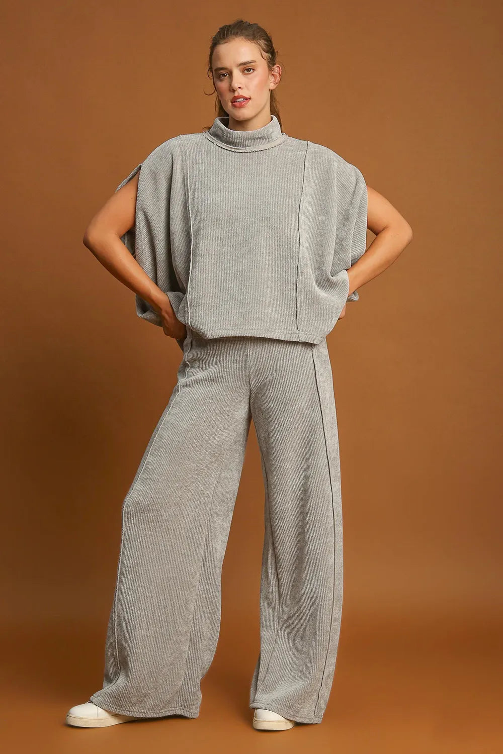 Umgee Elastic Waist Wide Leg Pants 6c0a3b0f-e6ca-427f-9b59-5e99eb581629-Max