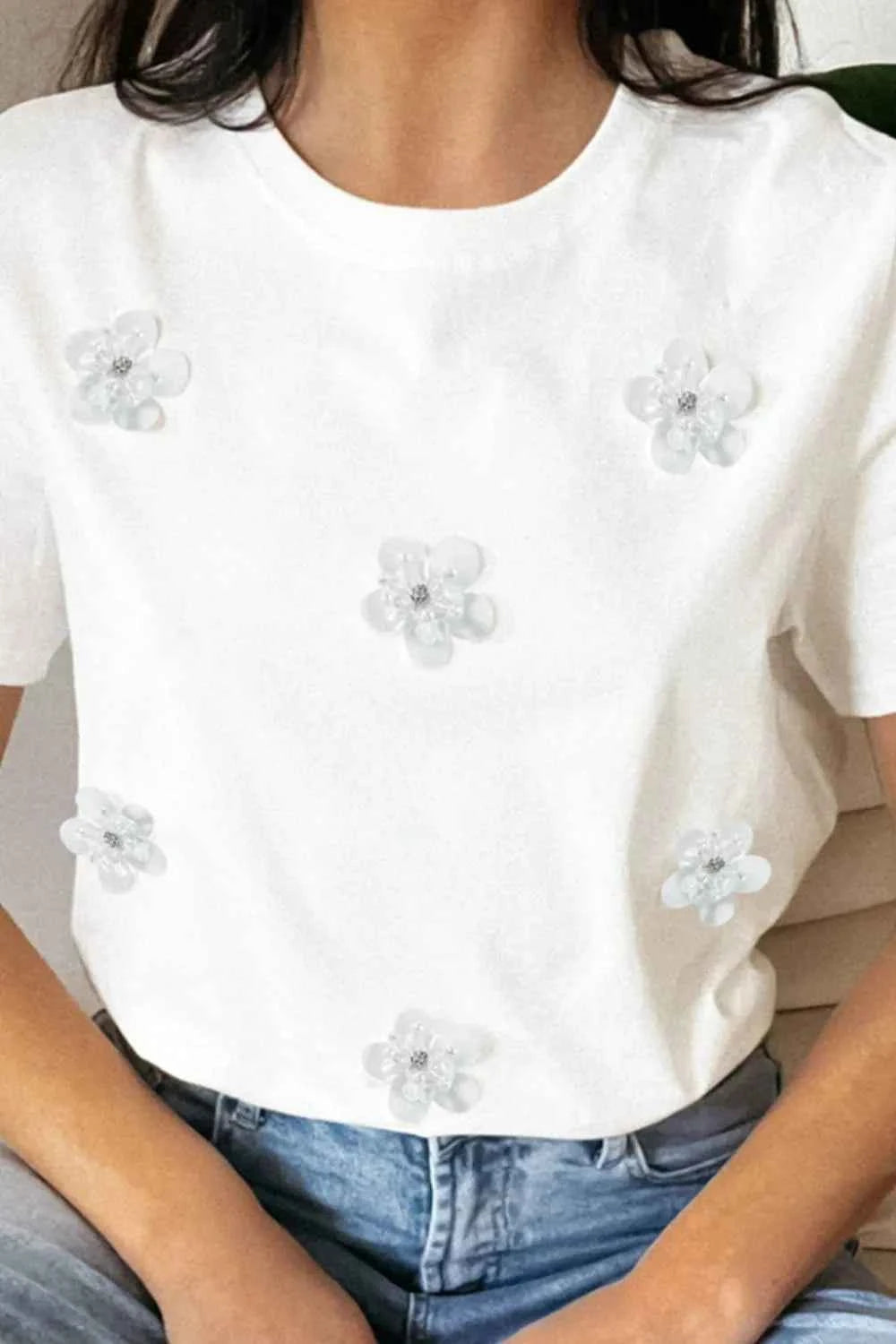 Flower Round Neck Short Sleeve T-Shirt 6c754935-1c25-44c5-a292-4602ff822178-Max