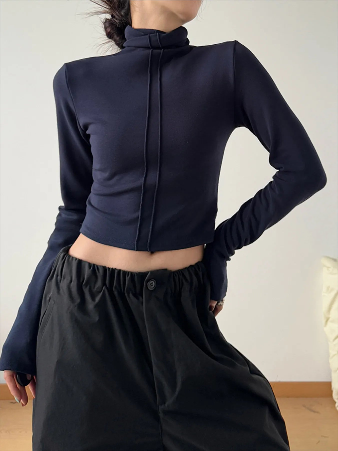 High Neck Long Sleeve Cropped T-Shirt Navy Blue 6cc5517ac6a7465483d23d7f86348a41-Max-Origin