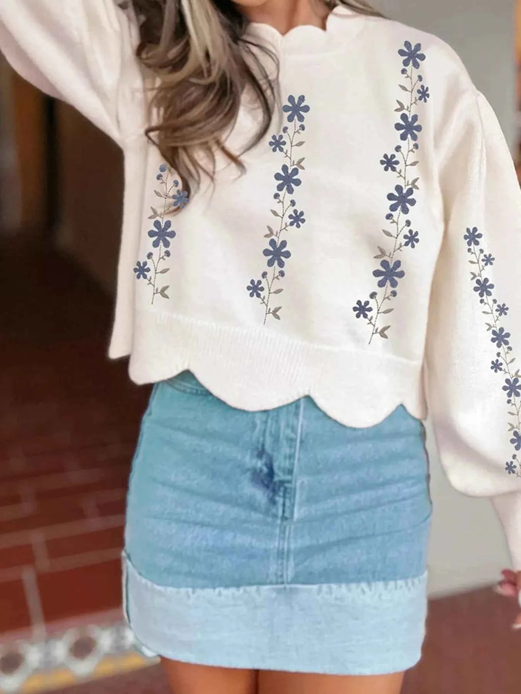 Floral Embroidered Scallop Hem Cropped Sweater White 6d0edb4428bf478e8be2e8fa971bff3f-Max-Origin