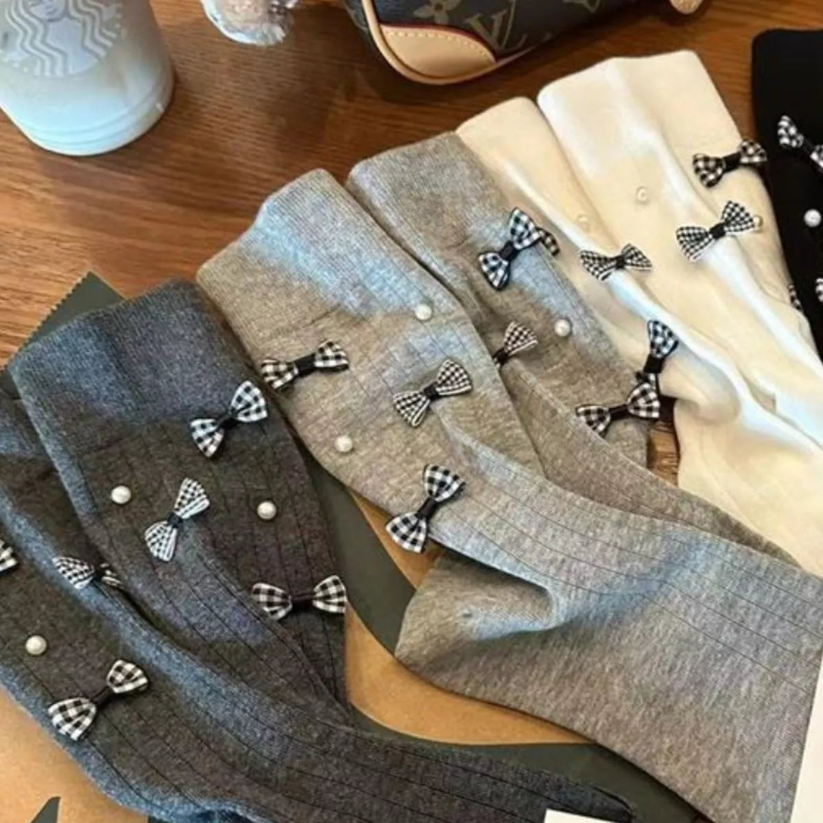 Pearl Detail Bow Crew Socks 6e1c0117-82d4-47c0-a14e-cc3e2c042cdc-Max-Origin