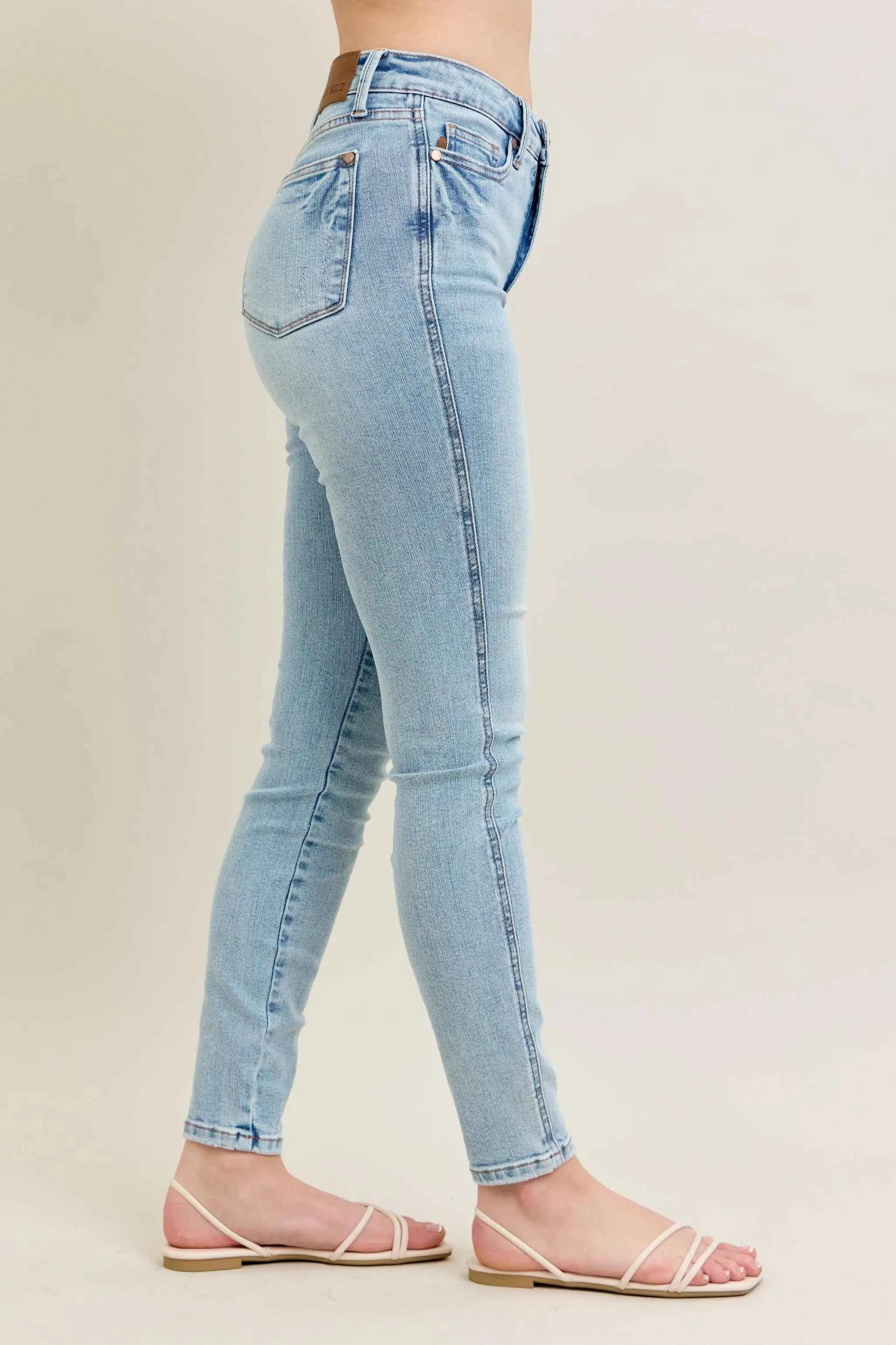 Judy Blue Full Size Mr Tummy Control Vintage Wash Skinny Jeans Plus Size 6e538c6c25d94130b37a16f57ed281a4-Max-Origin