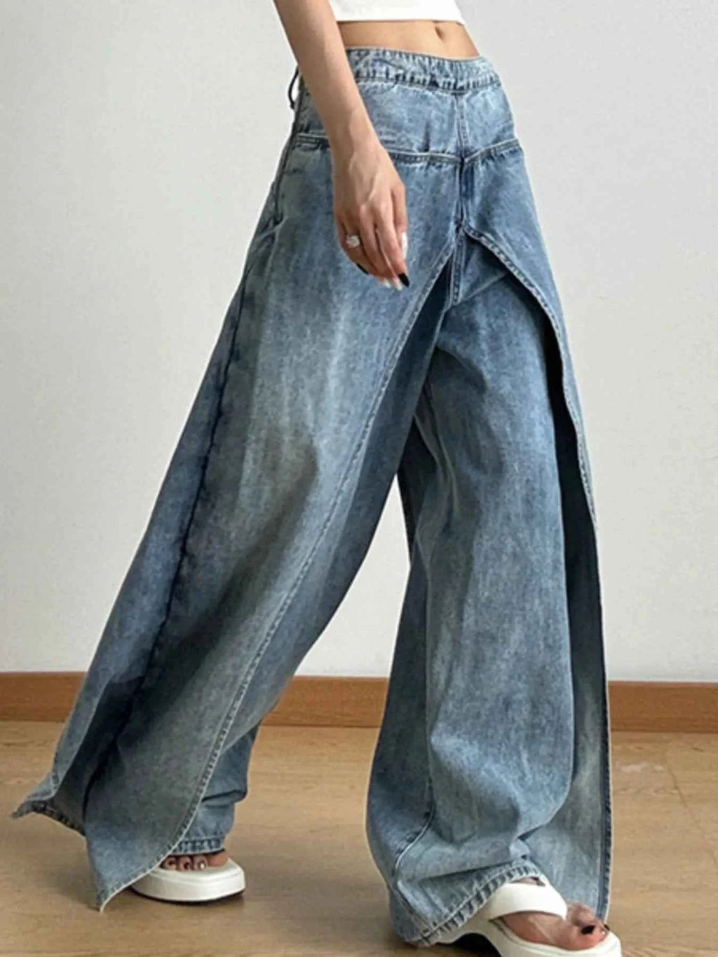 Wide Leg Wash Patchwork Jeans 6e602381-c9dd-4d7a-a250-a0c1916fabc4-Max-Origin