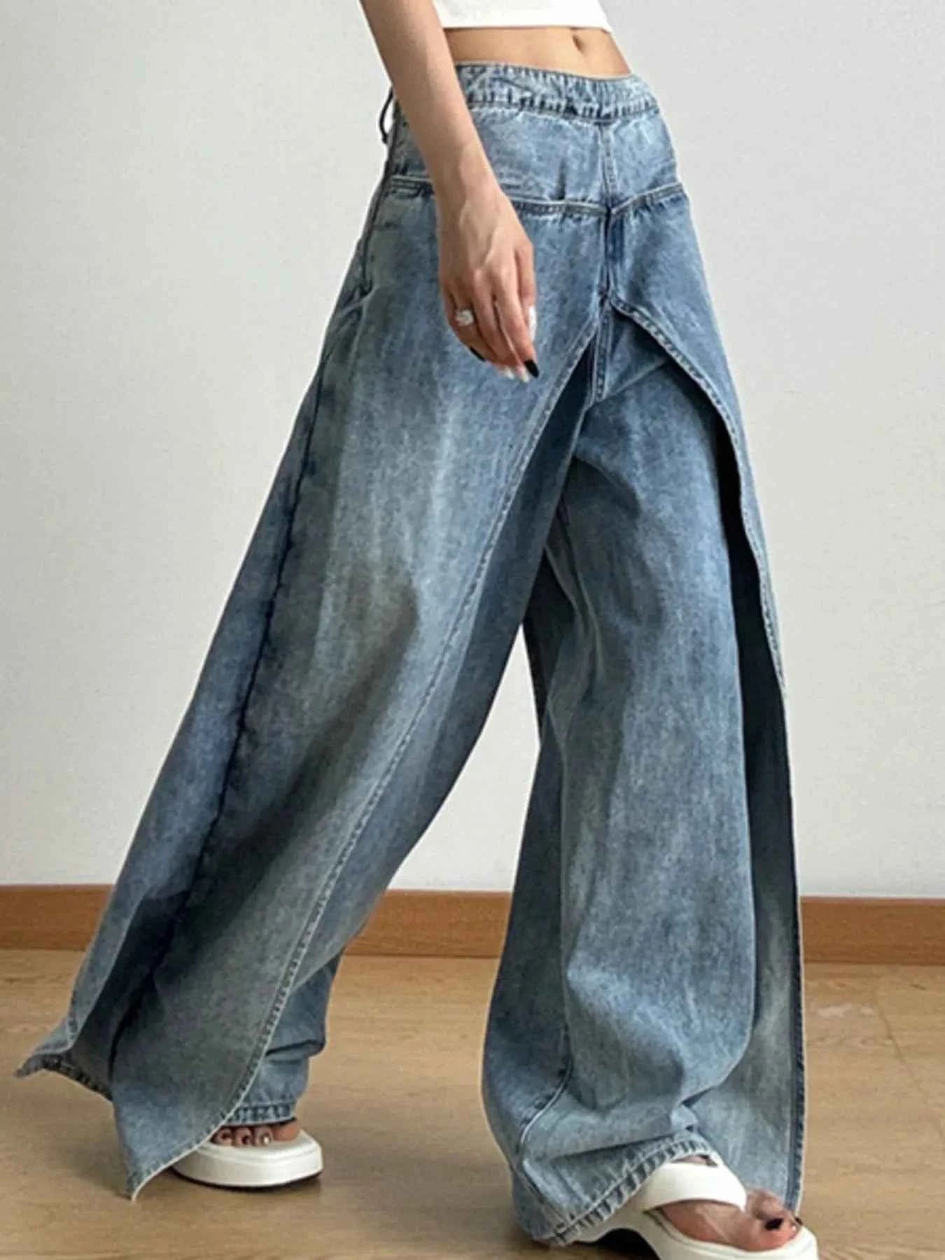 Wide Leg Wash Patchwork Jeans 6e602381-c9dd-4d7a-a250-a0c1916fabc4-Max-Origin