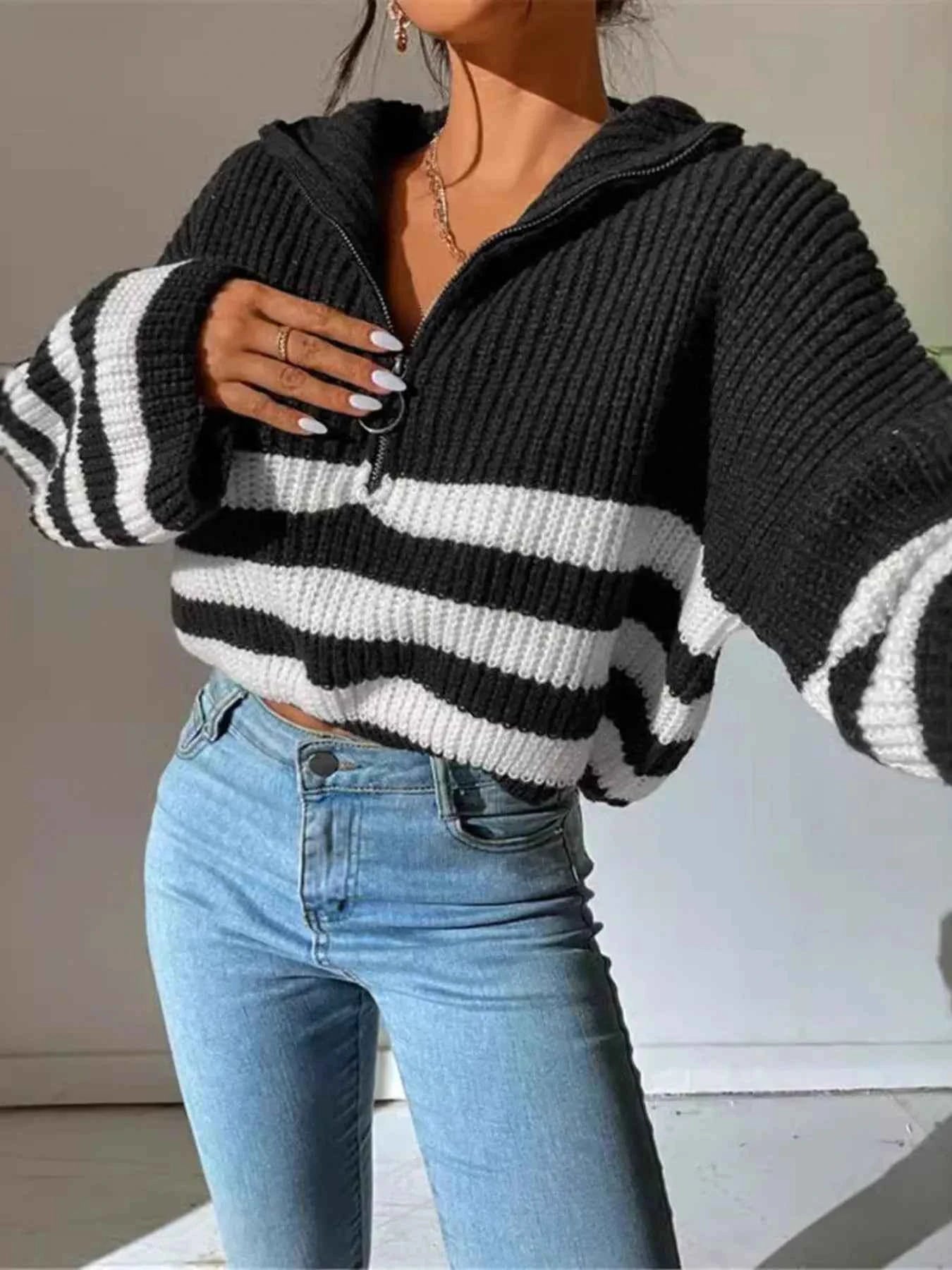 Striped Half Zip Cropped Sweater 6eac090b9414404eab41a532f55c23fd-Max-Origin
