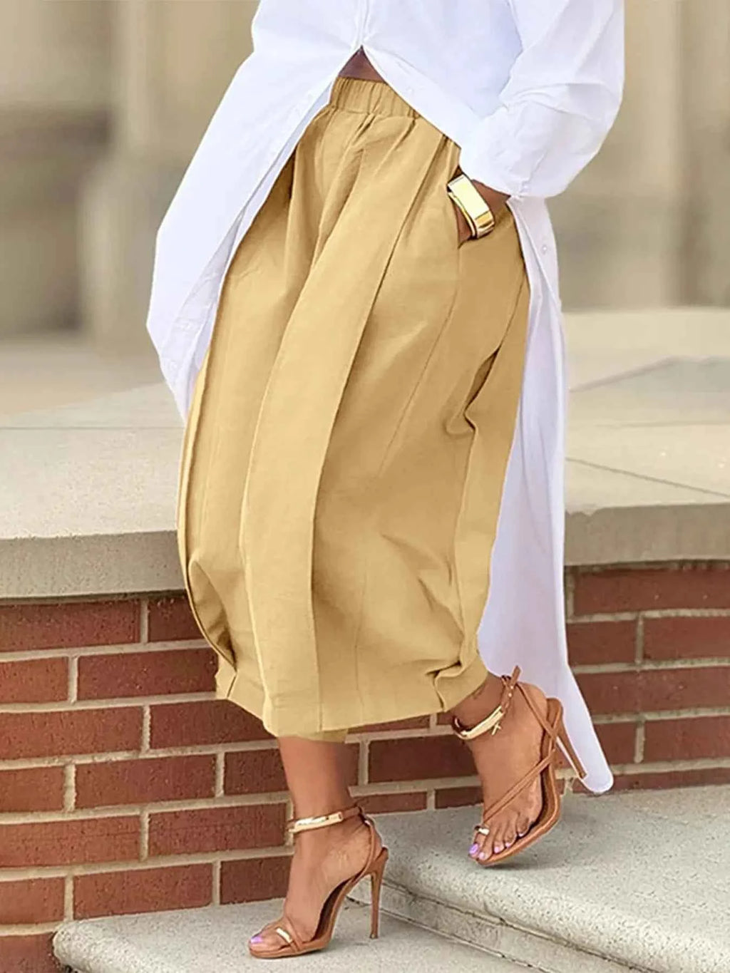 Plus Size Wide Leg Pleated Detail Cropped Pants 6ef5755d-e9e9-47d9-a62f-648648a36e0e-Max-Origin