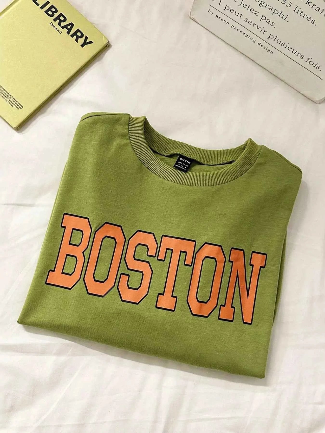 Men's Boston Graphic Oversized Crewneck Sweatshirt 70695c4360604e2f9a29ffb496831750-Max-Origin