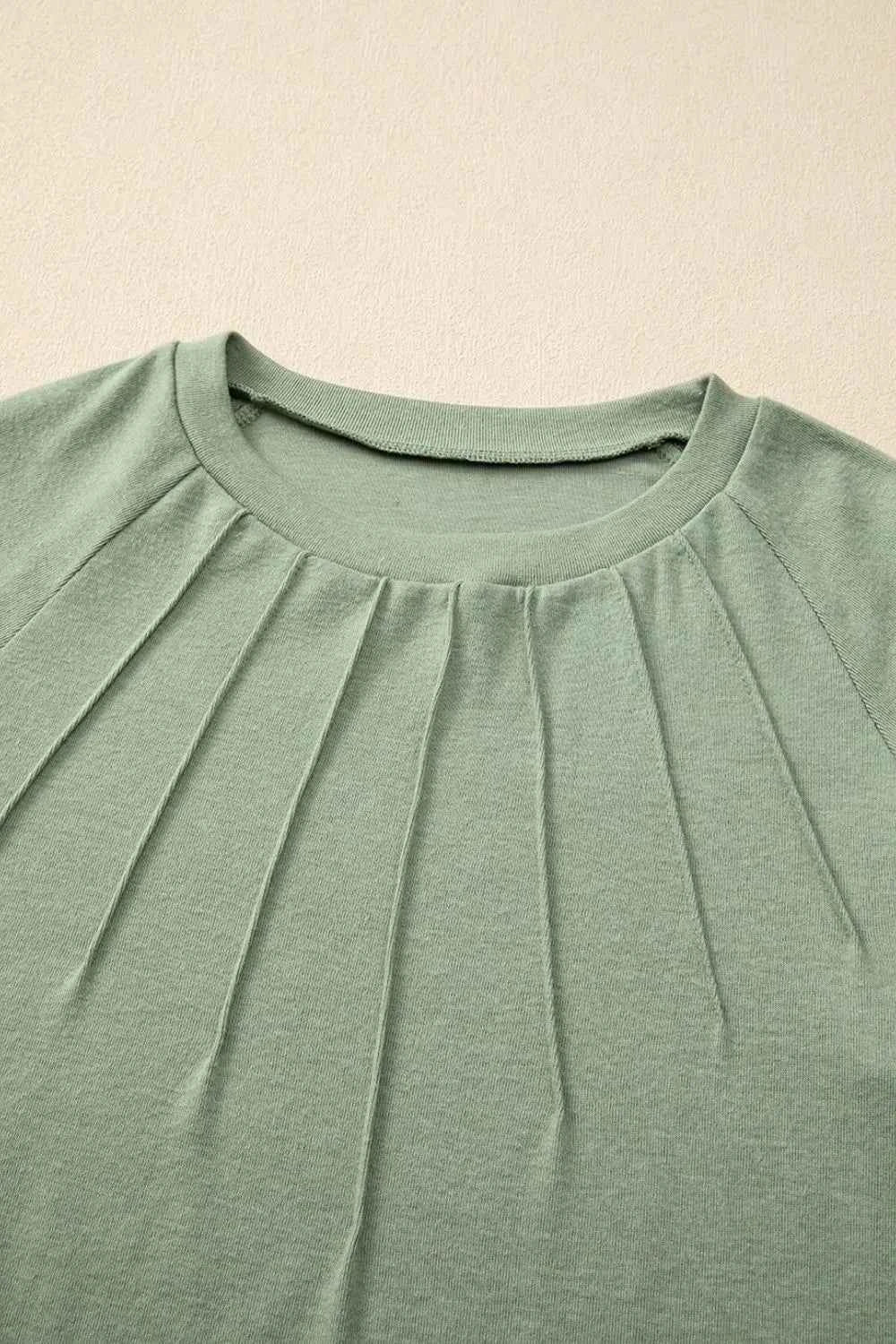 Texture Round Neck Long Sleeve T-Shirt 70f83866-1993-4873-a7d1-19d99d01464c-Max-Origin