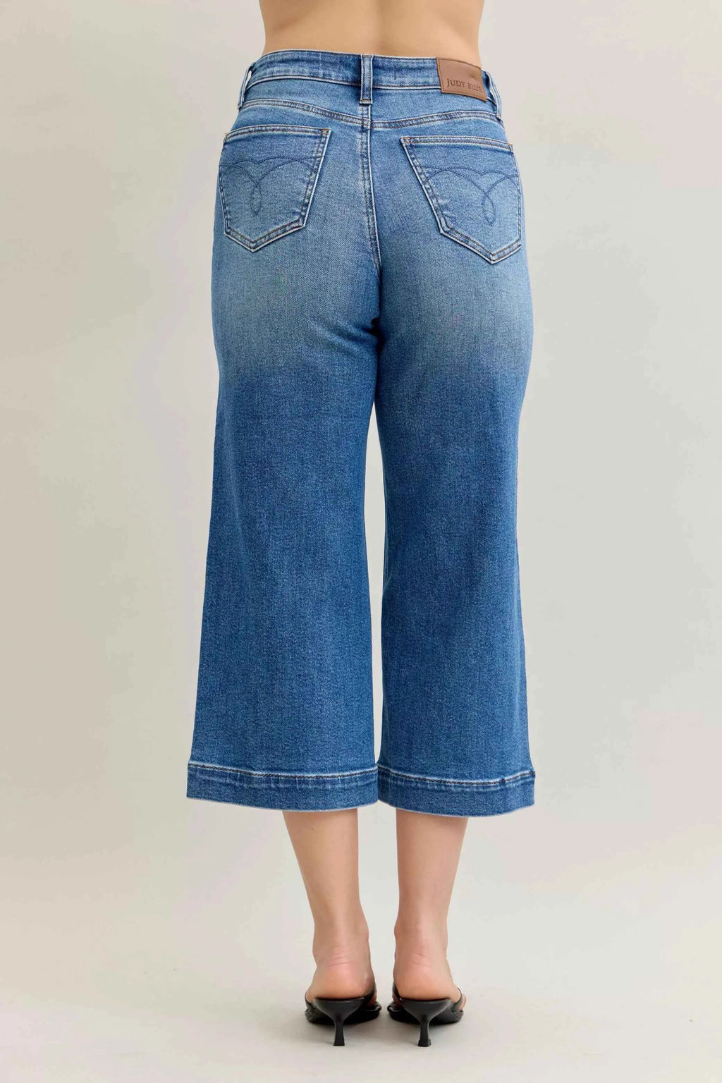 Judy Blue Mid Rise Crop Wide Leg Jeans 7157e5bc19684fc58ba333a4989b9168-Max-Origin