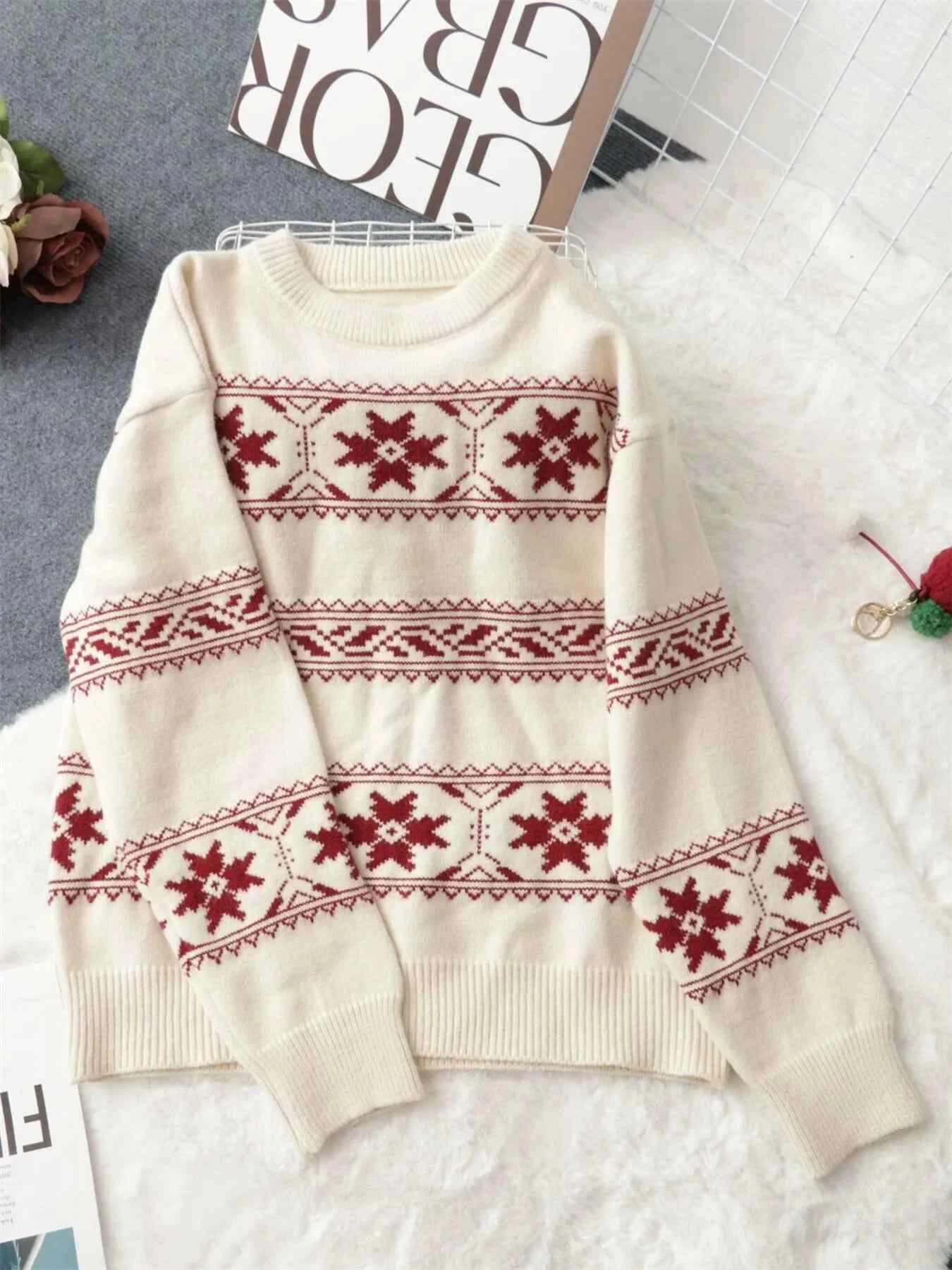 Christmas Snowflake Round Neck Sweater 716a2c79de244411877397db2176cdd3-Max-Origin