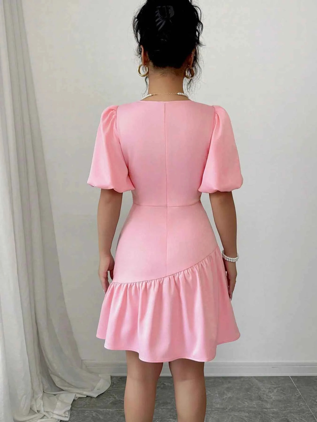 Ruffled Hem Puff Sleeve Mini Dress 719ee6ee-42ad-4f49-808e-70273b89eeb0-Max-Origin