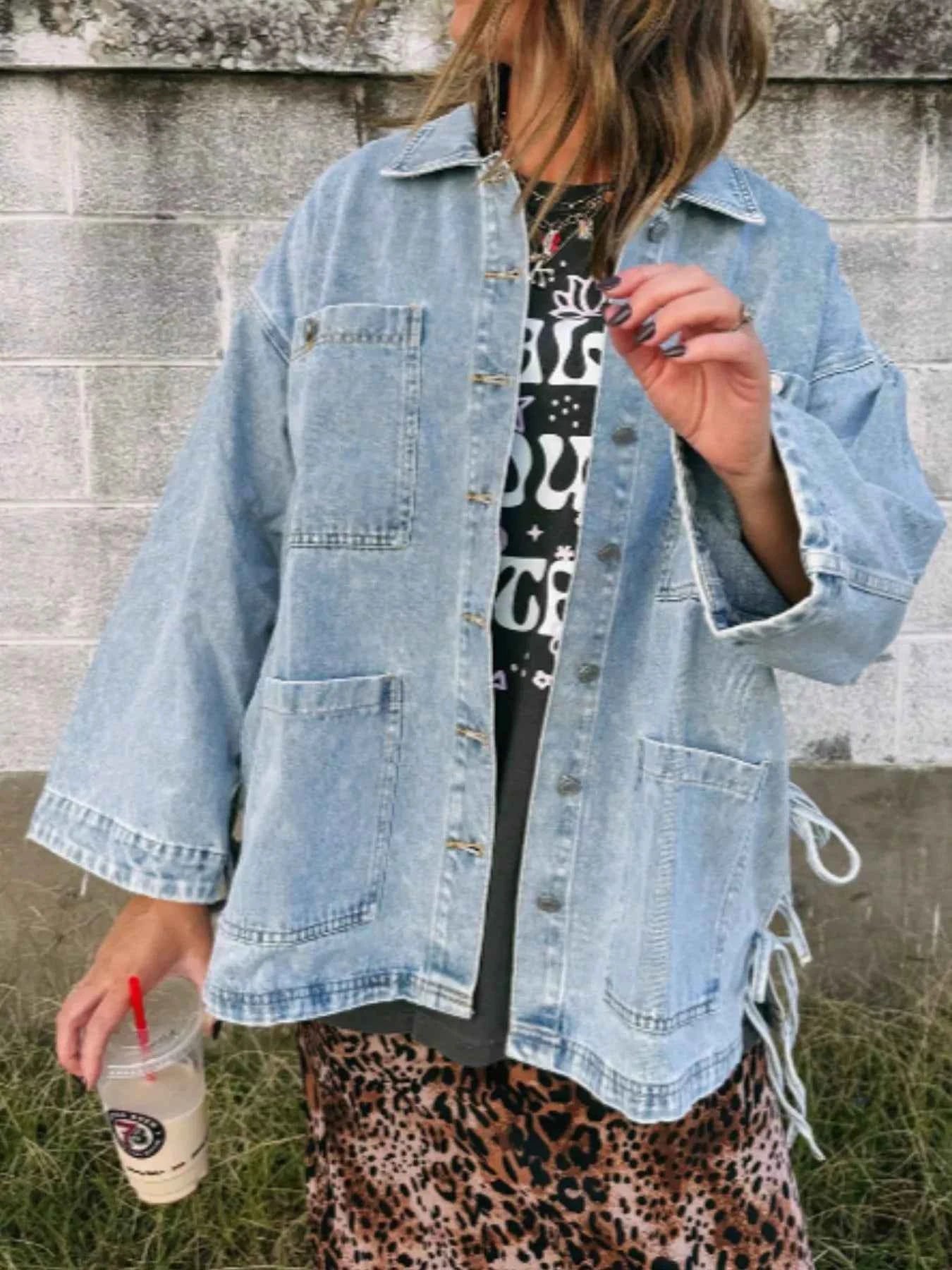 Patched Pockets Side Tie Denim Jacket 71b6ea4e-7cfd-4e02-9d16-fbaed94888b8-Max-Origin