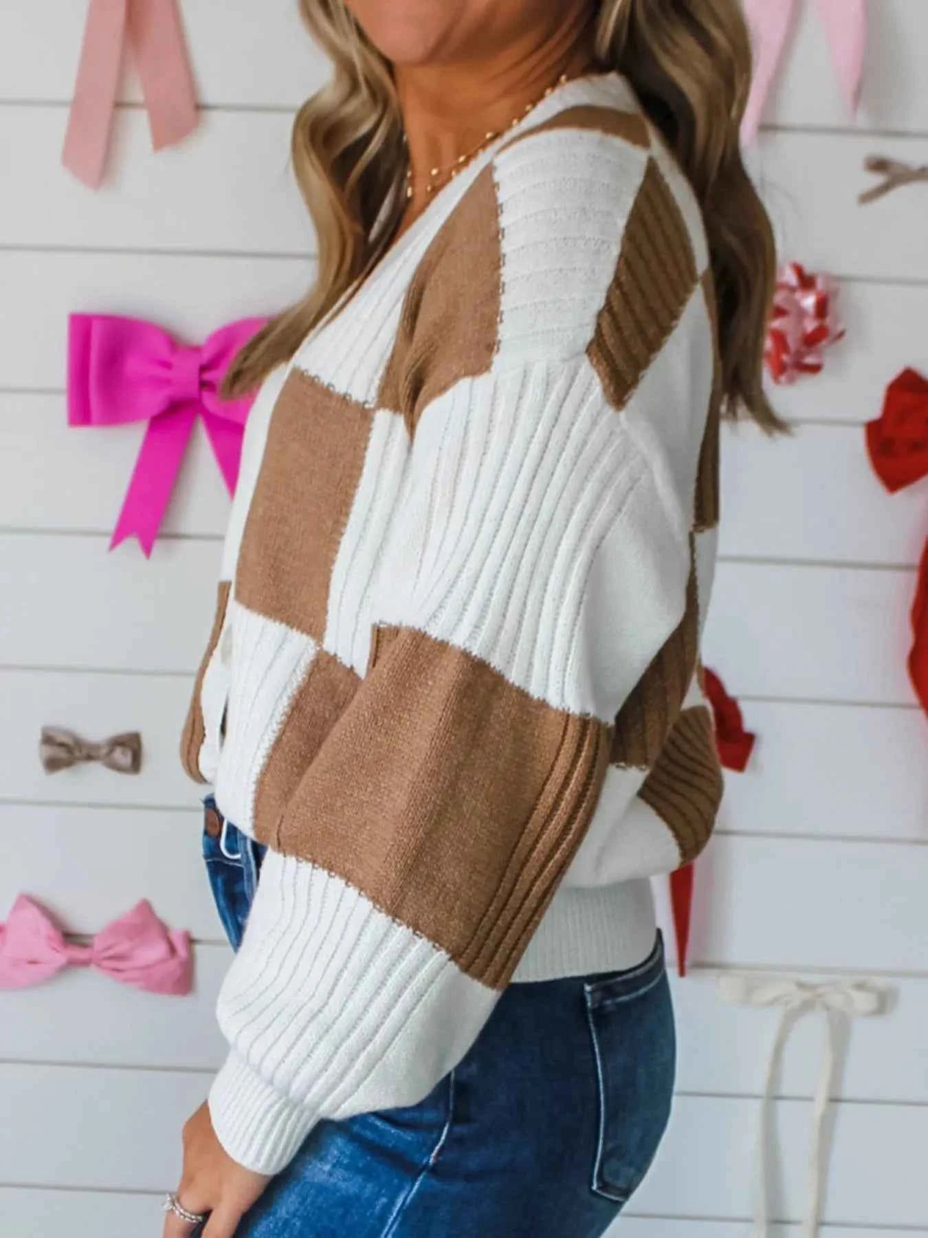 Color Block Knit Button-Up Cardigan 71d19198-ac12-41e5-842f-dfbe49004c6b-Max-Origin