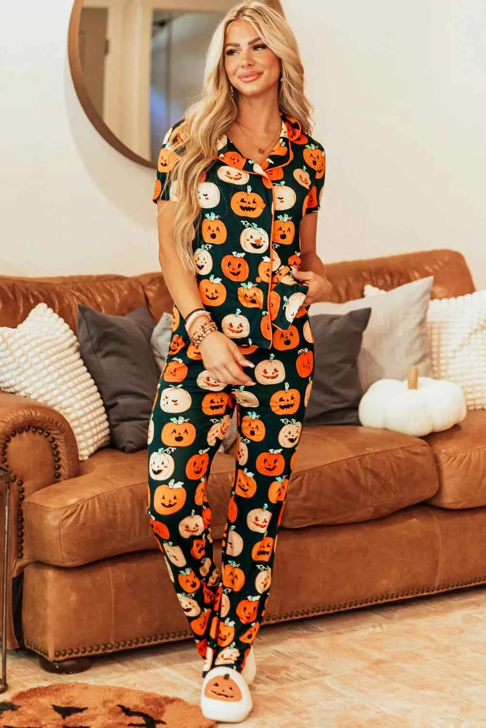 Pumpkin Printed Short Sleeve Top and Pants Lounge Set 71d33475-1c36-4abe-ac5e-060230e6029d-Max