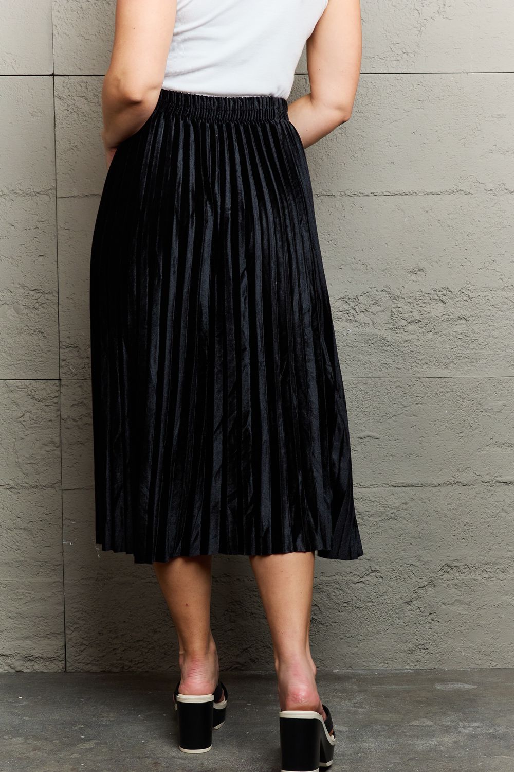 Ninexis Accordion Pleated Flowy Midi Skirt 726857239f56417599170afd784c304a-Max