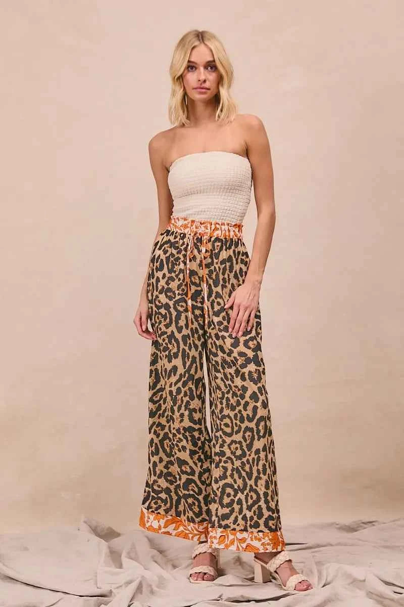 BiBi Leopard Print With Contrast Banded Wide Pants 72a6cca52b2c495689fbceee27bf4a79-Max-Origin