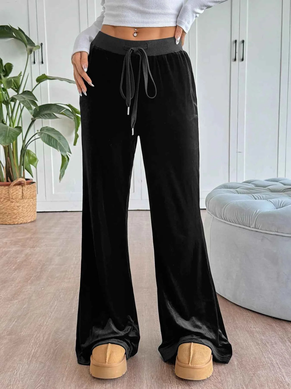 Wide-Leg Drawstring Pants Black 74a2ba70a16b43e78b3ed91c0558332f-Max-Origin