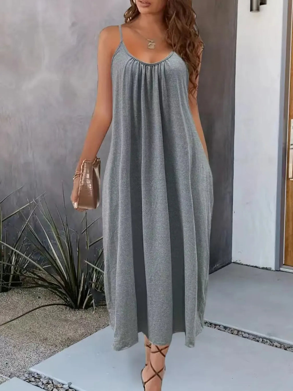 Full Size Scoop Neck Cami Dress with Pockets Plus Size Gray 74d937f6-30d2-4d64-8551-60b912283911-Max-Origin