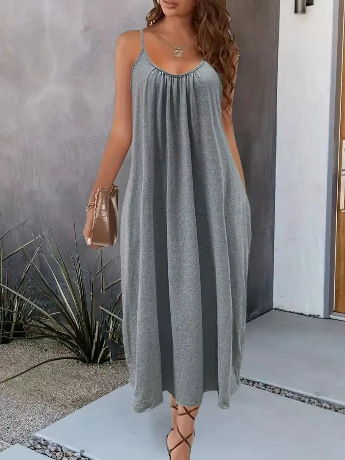 Full Size Scoop Neck Cami Dress with Pockets Plus Size Gray 74d937f6-30d2-4d64-8551-60b912283911-Max-Origin