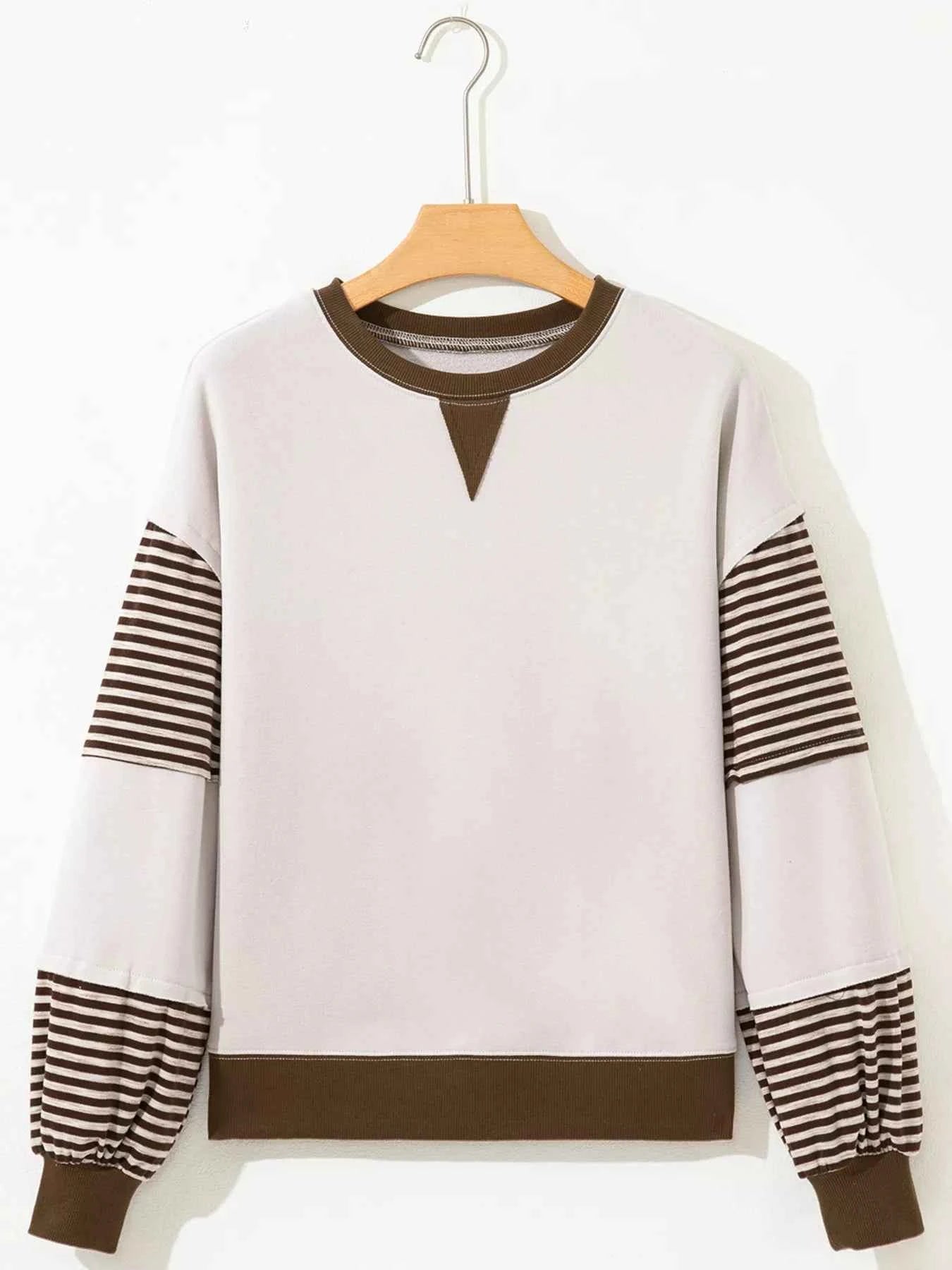 Contrast Striped Long Sleeve Sweatshirt 750a0e9727e04bb8819497a52c742c0f-Max-Origin