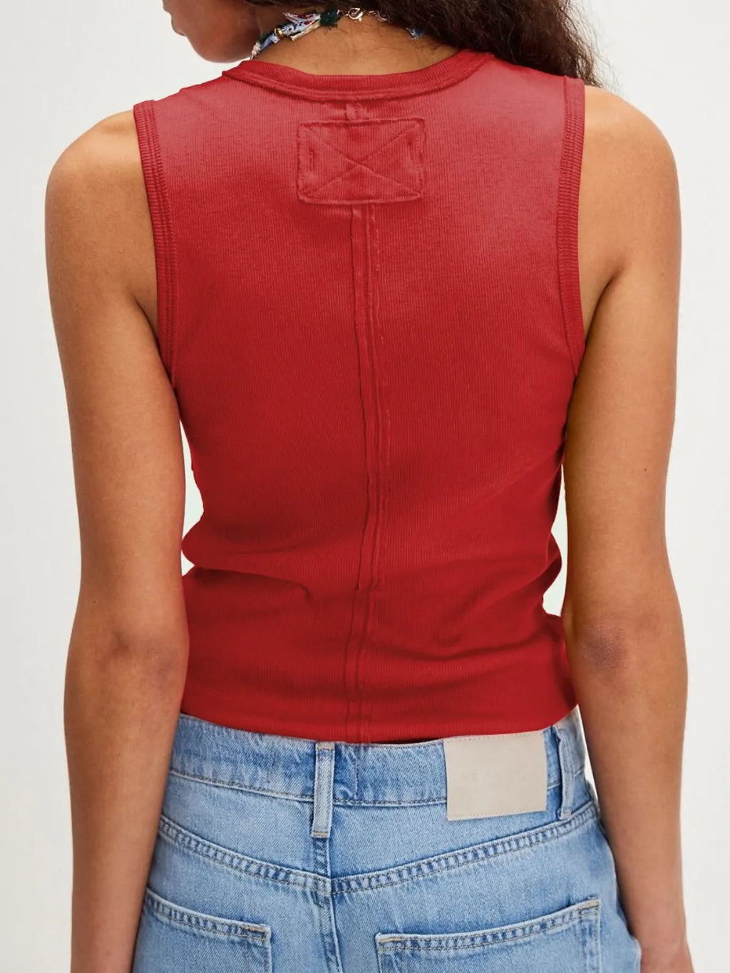 V-Neck Wide Strap Tank 752ead31-c23a-4082-9c95-7baa92357052-Max-Origin