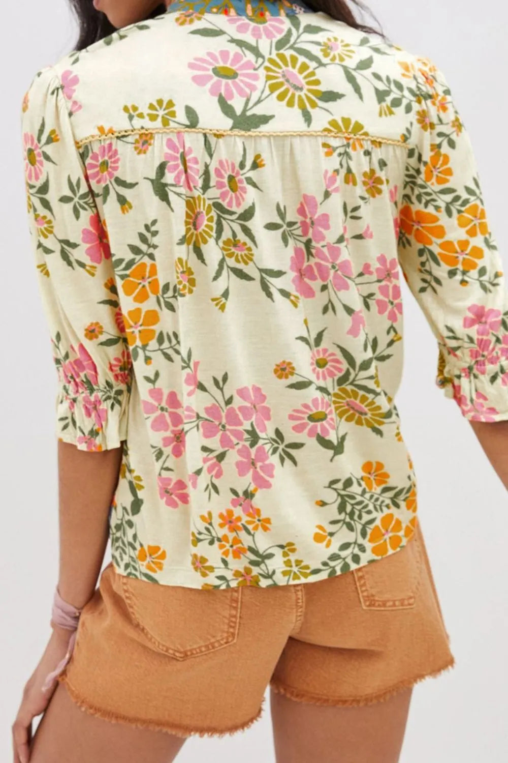 Multicolour Crochet V Neck Half Sleeve Boho Floral Blouse 76dd6332-a3e4-4873-96b9-1796313d250b-Max-Origin