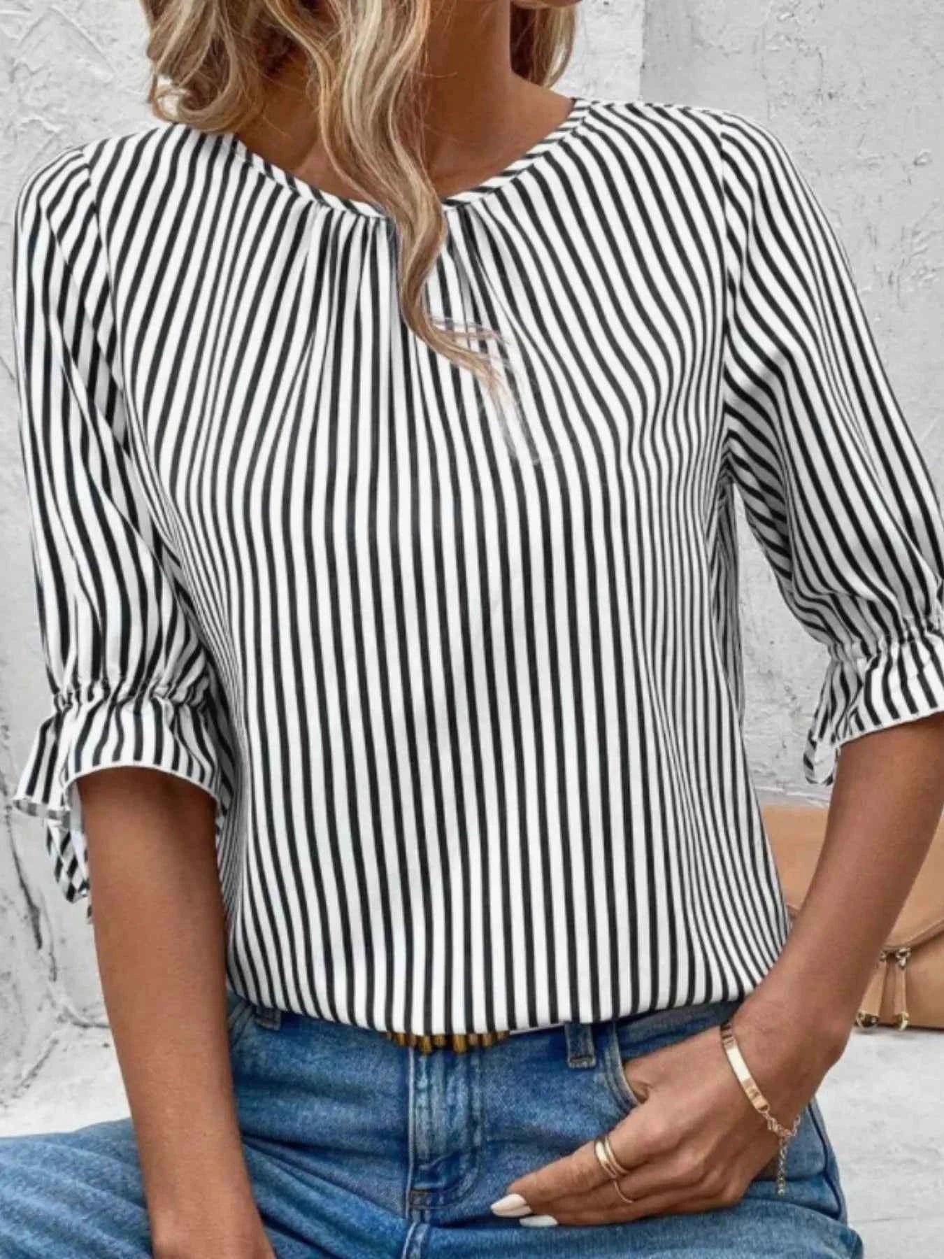 Striped Round Neck Half Sleeve Casual Blouse Black 76ec9b49-2ab8-42fc-b666-c6a553cf6744-Max-Origin