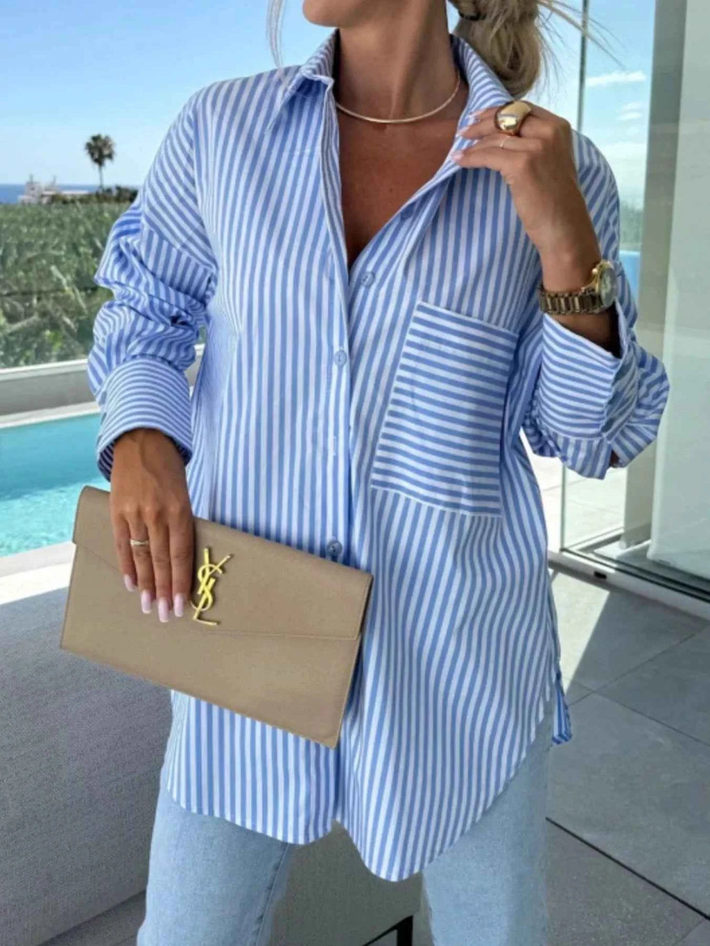 Striped Oversized Button-Down Shirt 77f4c195-173b-4c46-b5f0-46bbb54567bc-Max-Origin